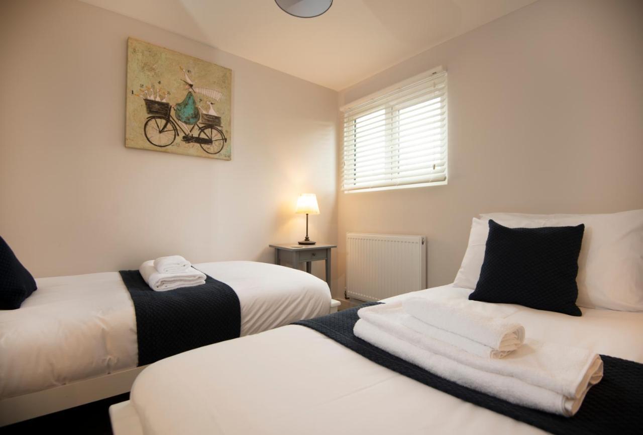 Harold House - Modern Open Plan 4 Bedroom, 3 Bathroom House In Central Southsea, Портсмът Екстериор снимка