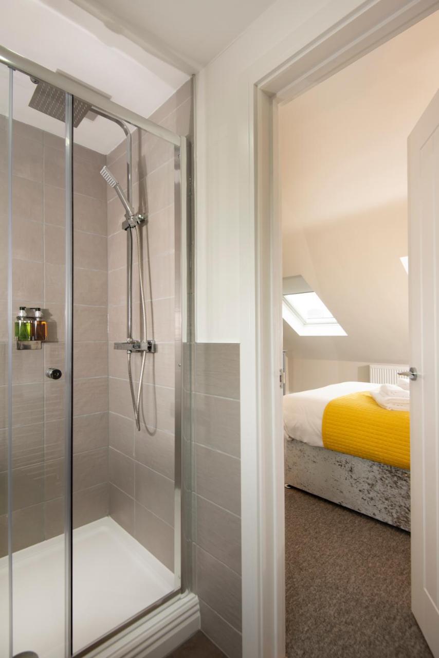 Harold House - Modern Open Plan 4 Bedroom, 3 Bathroom House In Central Southsea, Портсмът Екстериор снимка
