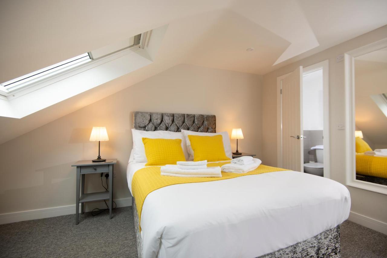 Harold House - Modern Open Plan 4 Bedroom, 3 Bathroom House In Central Southsea, Портсмът Екстериор снимка