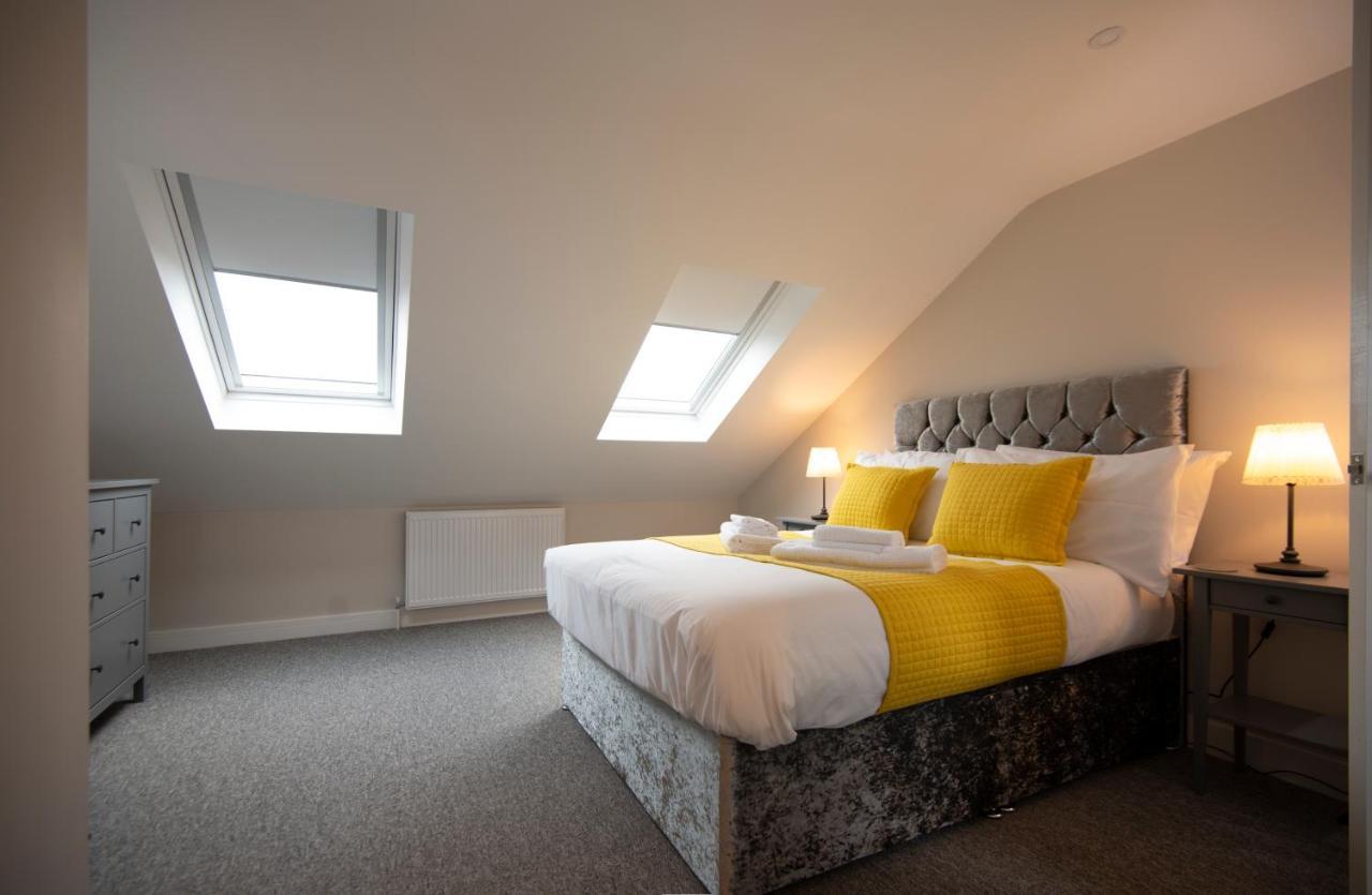Harold House - Modern Open Plan 4 Bedroom, 3 Bathroom House In Central Southsea, Портсмът Екстериор снимка